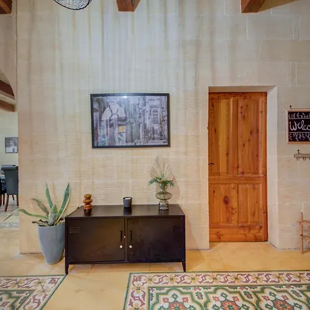 别墅 Dreamy Gozo Escape With Private Pool, Charm & Comfort By 360 Estates